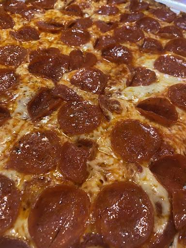 Vi's Pizza & TNT Bar